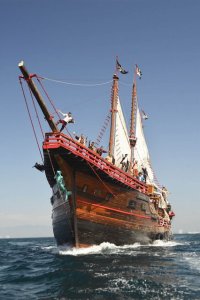 the-marigalante-galleon-pirate-ship-vallarta-w1144h640