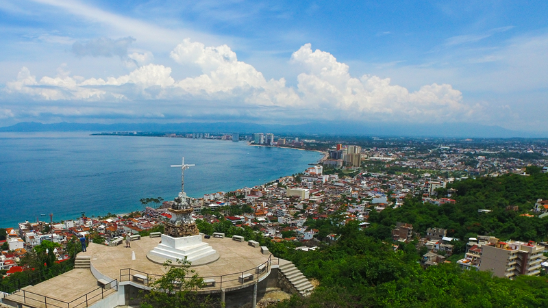 Behold the Puerto Vallarta Flying Men of Papantla on the Malecón