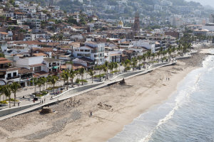 malecon puerto vallarta 