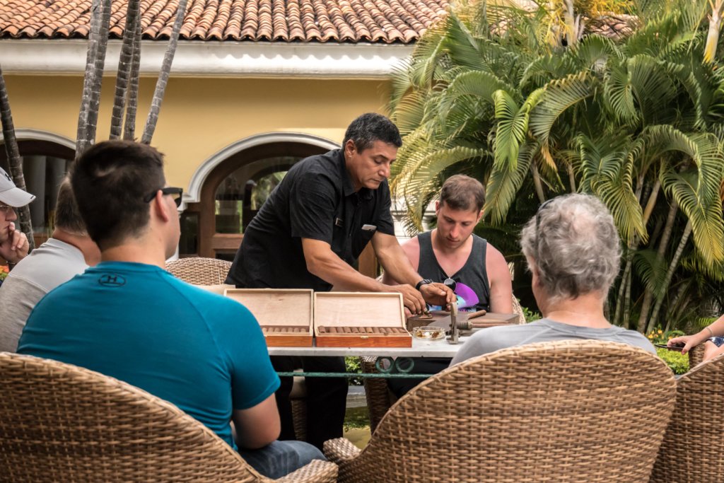 Actividad Tarde Cubana en Casa Velas Hotel Todo Incluido