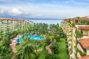 Velas Vallarta, located in the heart of Puerto Vallarta, is a great retreat for a family getaway.