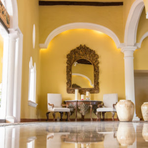 El lobby estilo hacienda de Casa Velas