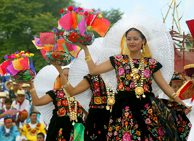 Traje-típico-Oaxaca